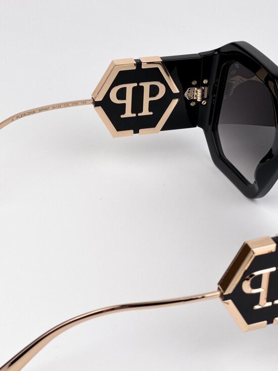 Philipp Plein Women’s Sunglasses Black Oversized Square Gradient SPP067 0700 main image 10